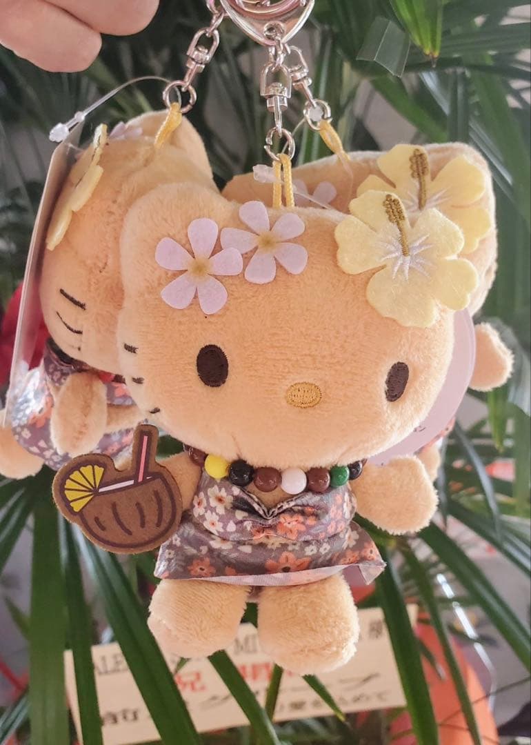 新品未使用Alexia Stam x Hello Kitty マスコットチャーム