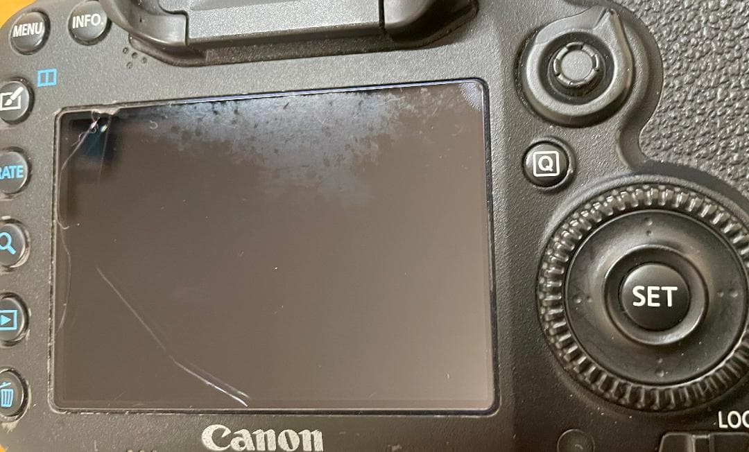 CANON EOS 7D mark II ボディ 一眼レフ