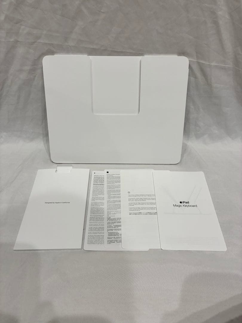 【美品】Apple iPad Magic Keyboard A2480