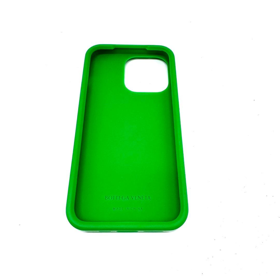 【極美品✨】ボッテガヴェネタ iPhone14pro シリコンケース 緑
