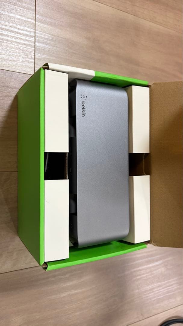 分配器・切替器 Belkin CONNECT Pro Thunderbolt 4 Dock