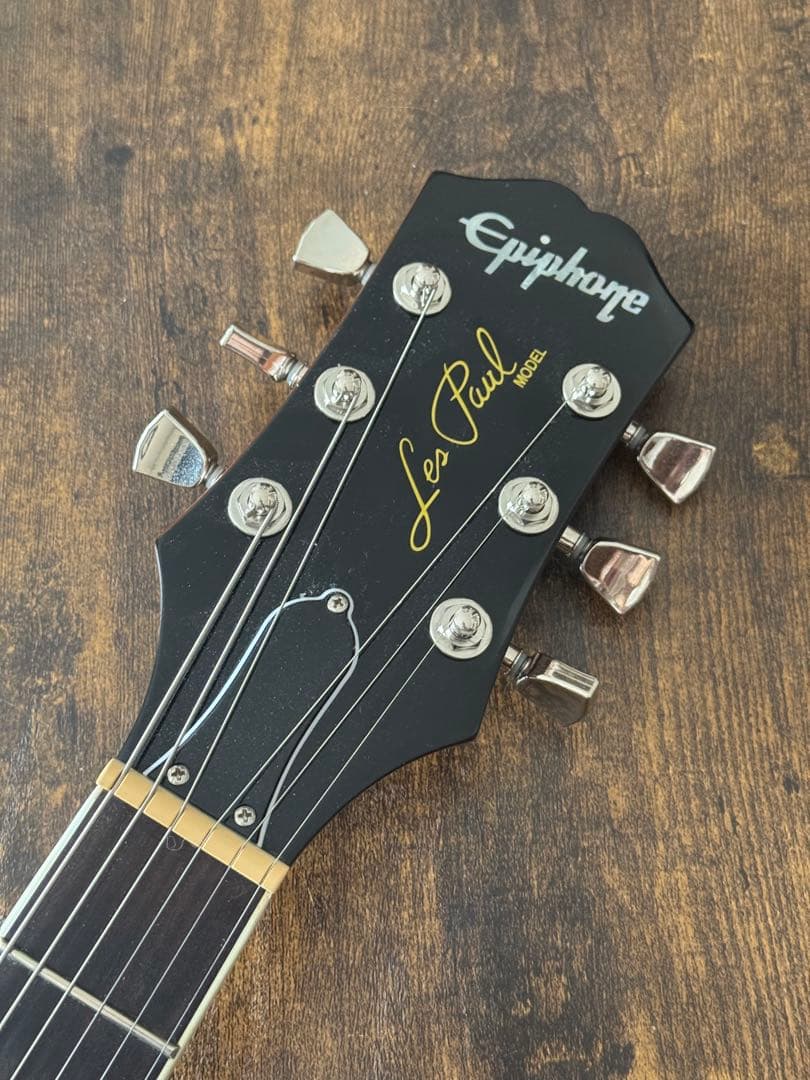 他では二度と買えないレアモノです　Epiphone レスポールモダン