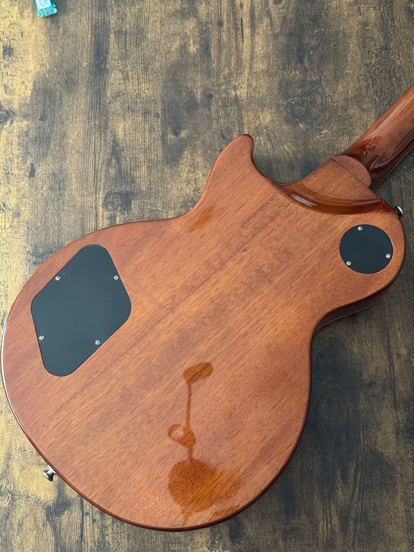 他では二度と買えないレアモノです　Epiphone レスポールモダン