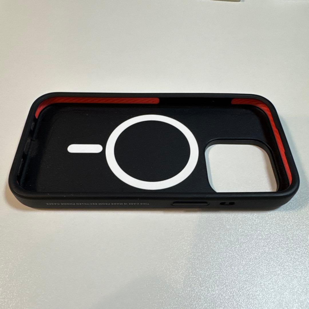 iPhone 15 Pro用　メゾンキツネ　ケース