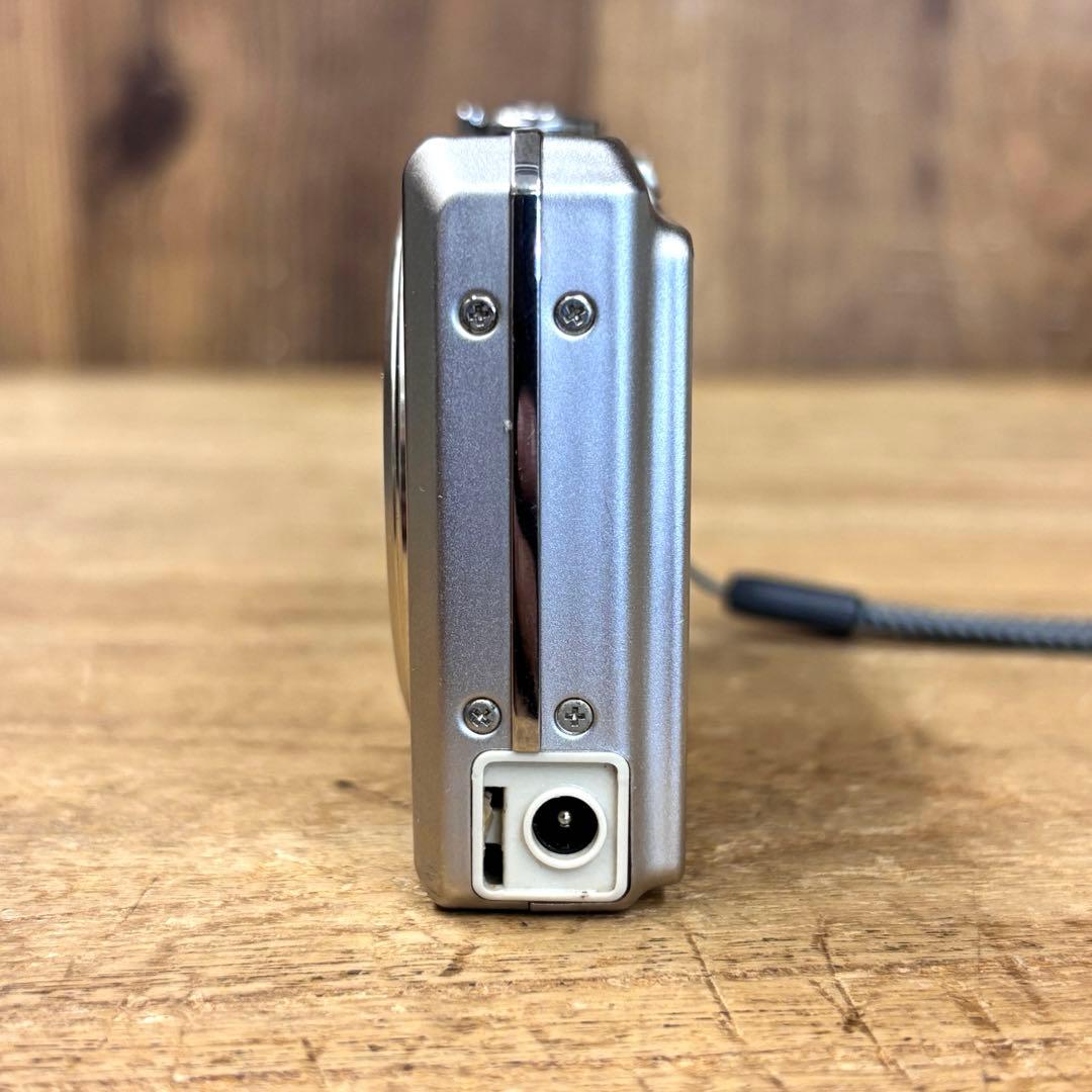 Olympus オリンパス CAMEDIA キャメディア　FE-220D