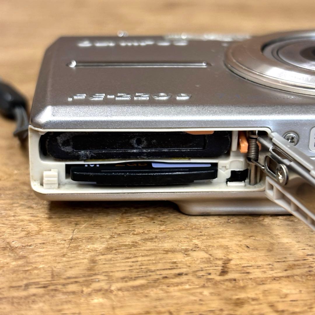 Olympus オリンパス CAMEDIA キャメディア　FE-220D