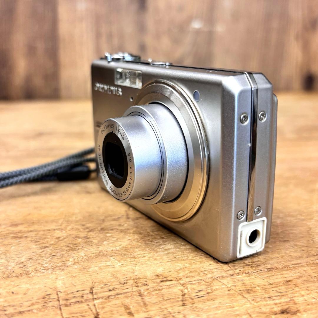 Olympus オリンパス CAMEDIA キャメディア　FE-220D