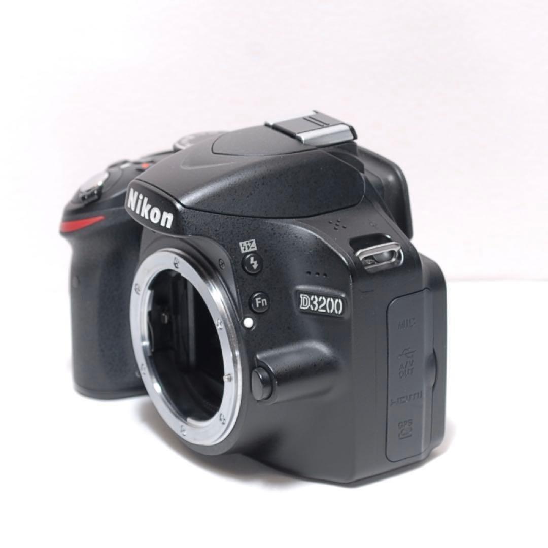 美品✨届いたらすぐに使えます✨Nikon D3200✨シングルレンズ✨おまけ多数