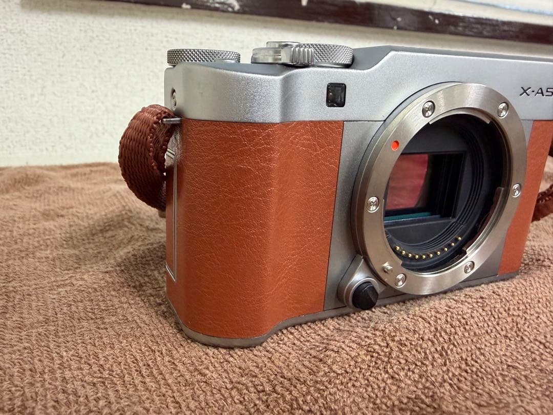 FUJIFILM X-A5 ミラーレス一眼カメラ