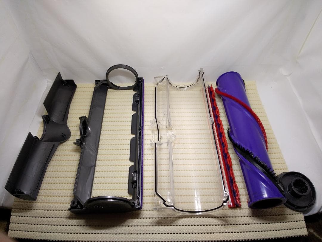 ＠takeさん専用ダイソン　掃除機　SV12　消耗部品交換、分解清掃済　⑪