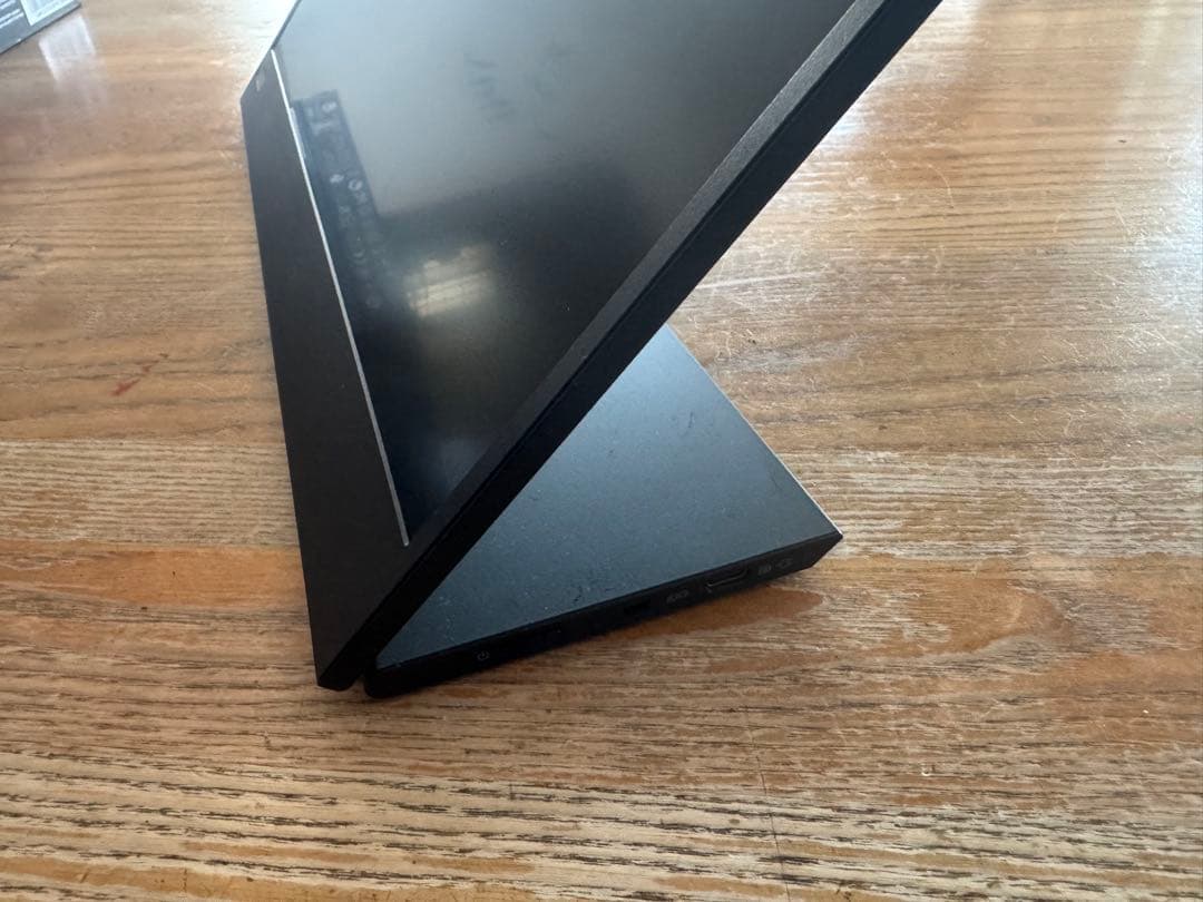 Lenovo ThinkVision M15 モバイルモニター　ケース　15.6