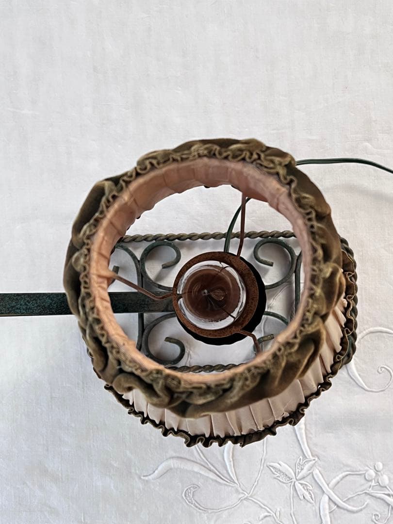 【美品】フランスヴィンテージ アイアンの持手 布シェードランプ[3108]