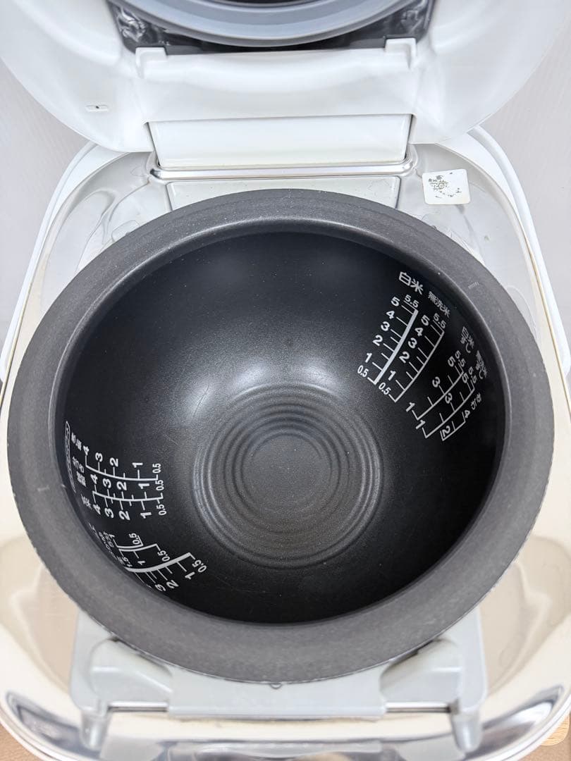 TOSHIBA 圧力IH炊飯器 RC-10VXK（5.5合） 2017年製