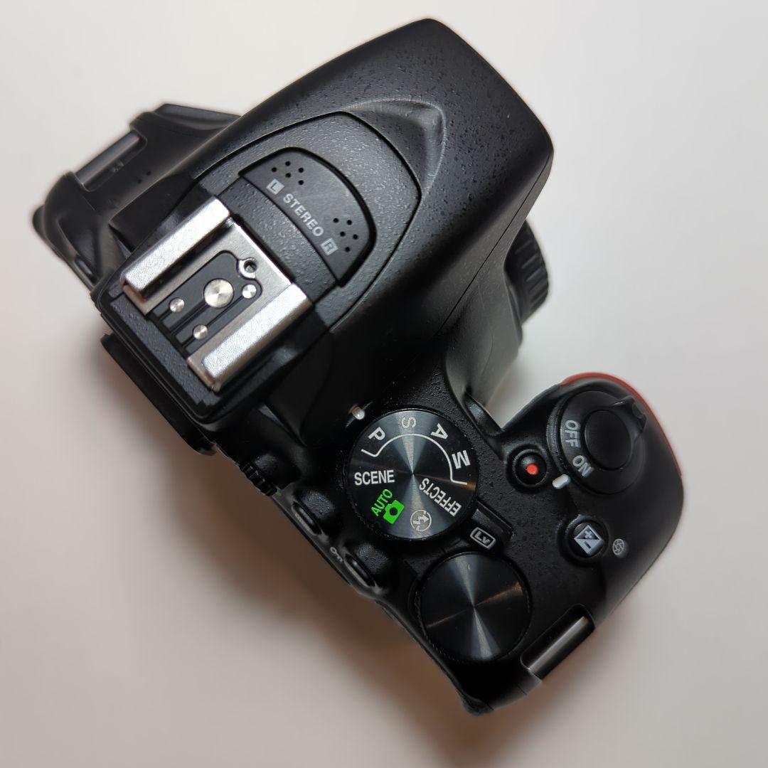Nikon D5500 デジタル一眼レフカメラ　シャッターカウント8.963枚