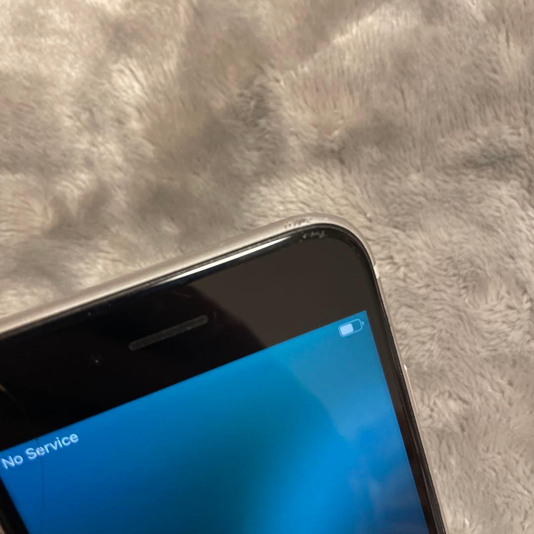 Apple iPhone SE ホワイト 本体
