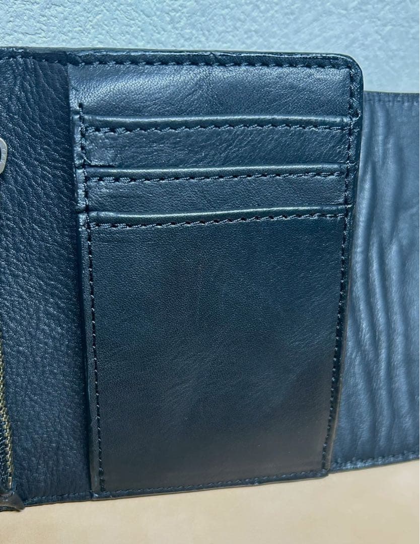 トラッカーウォレット　三つ折り財布　牛革　ショートトラッカーウォレット