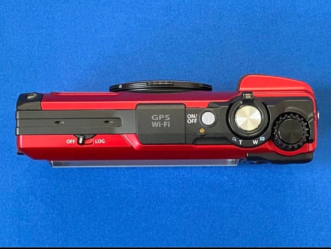 OM SYSTEM TG-7 レッド