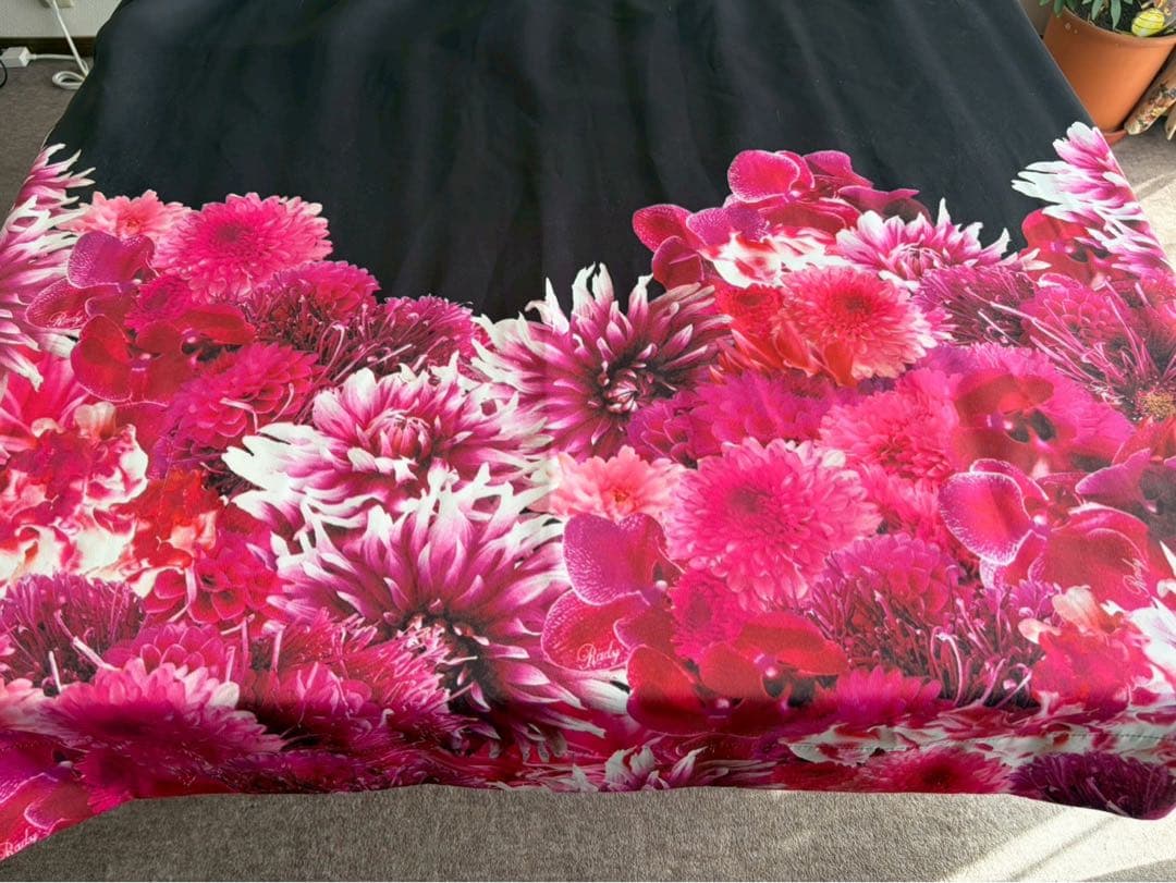 【Rady】リゾートフラワー柄 カーテンセット2枚組（135cm）