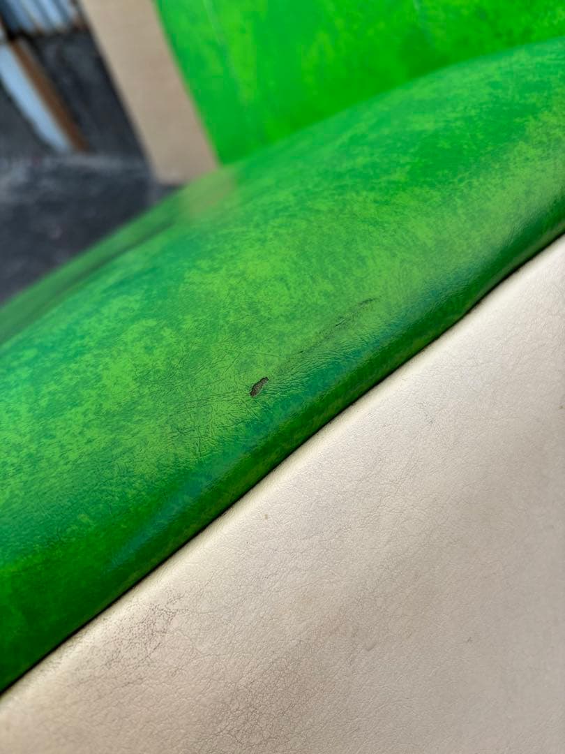 アンティークな可愛いスペースエイジチェアーポップ　ミッドセンチュリー 　ソファ