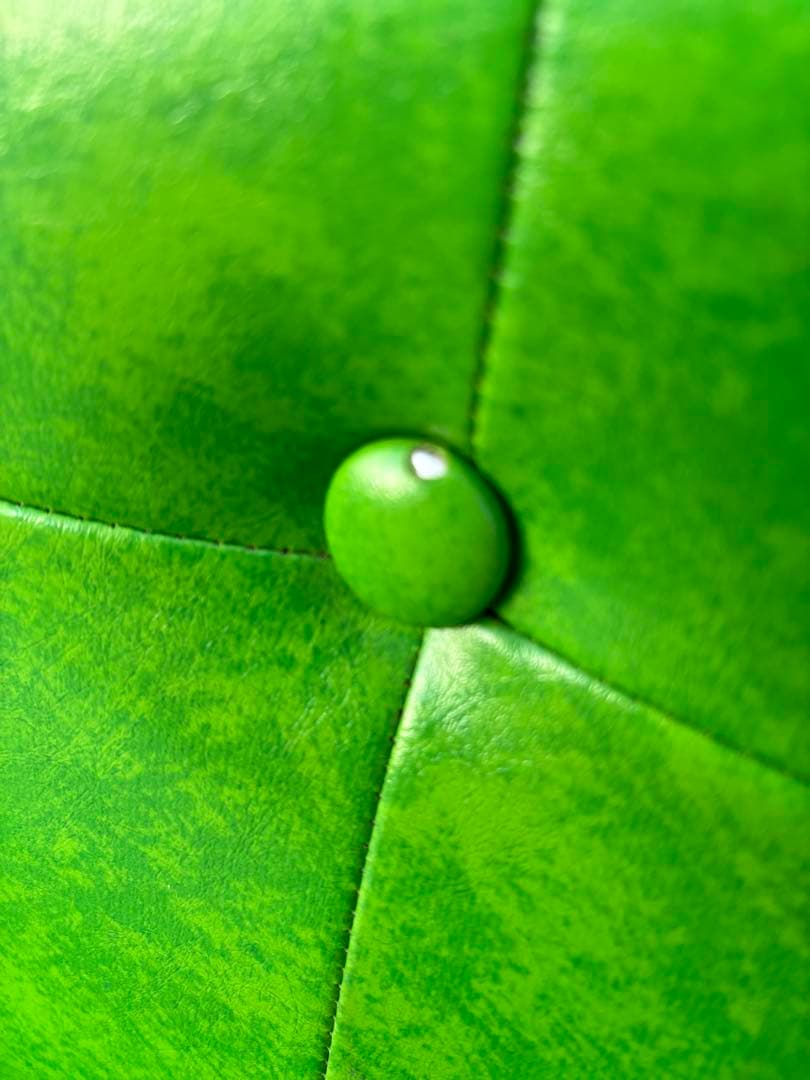 アンティークな可愛いスペースエイジチェアーポップ　ミッドセンチュリー 　ソファ