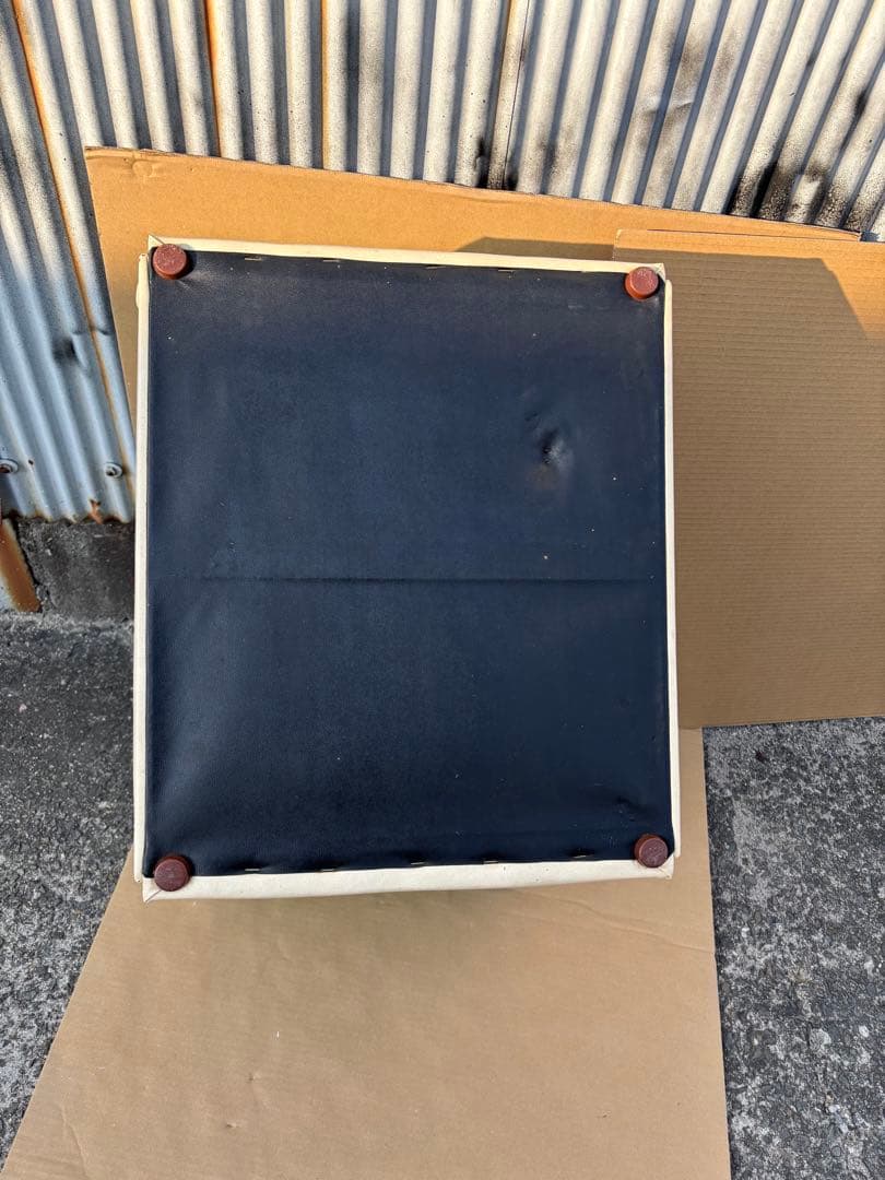 アンティークな可愛いスペースエイジチェアーポップ　ミッドセンチュリー 　ソファ