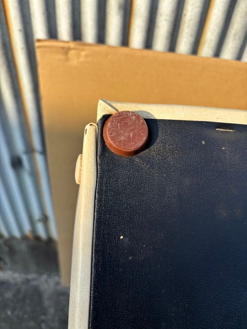 アンティークな可愛いスペースエイジチェアーポップ　ミッドセンチュリー 　ソファ