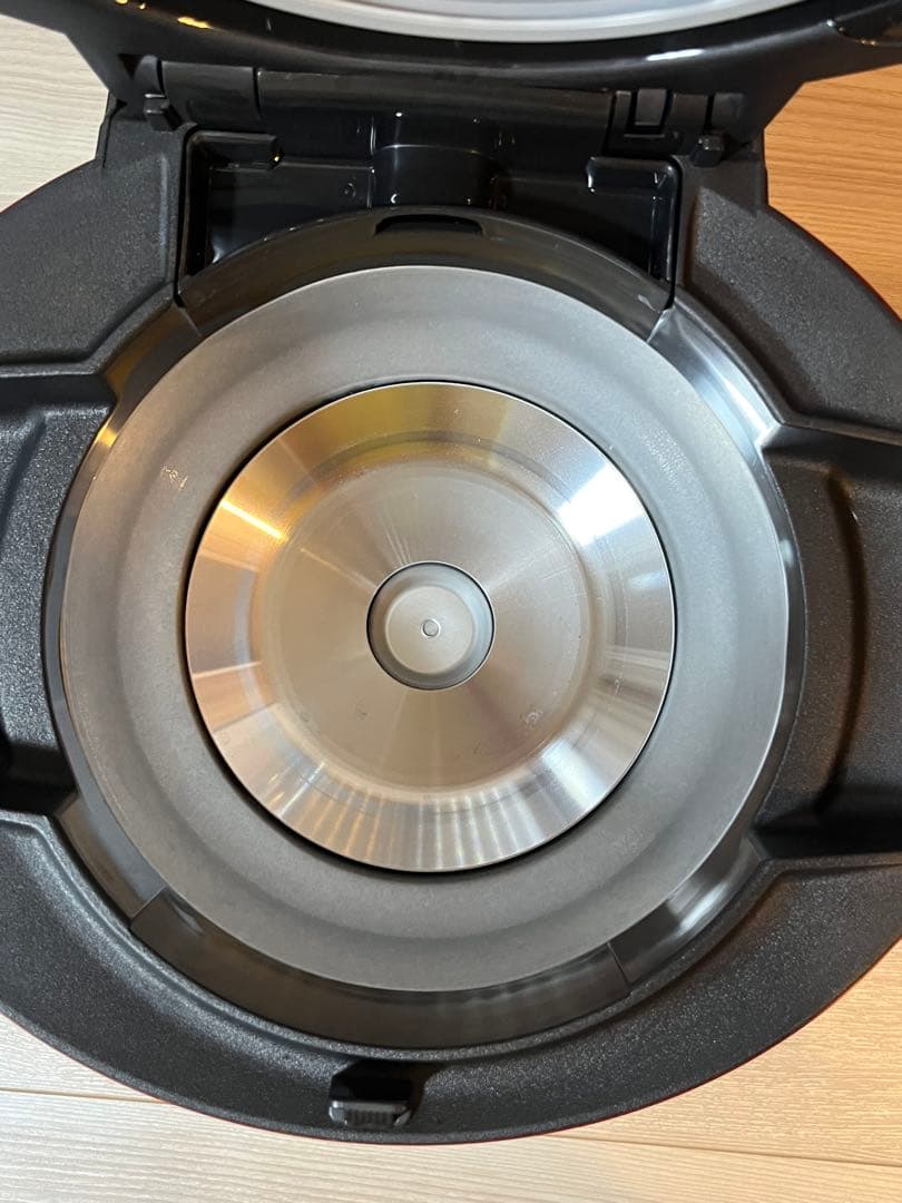 ヘルシオ　ホットクック　KN-HT99A 1.6L