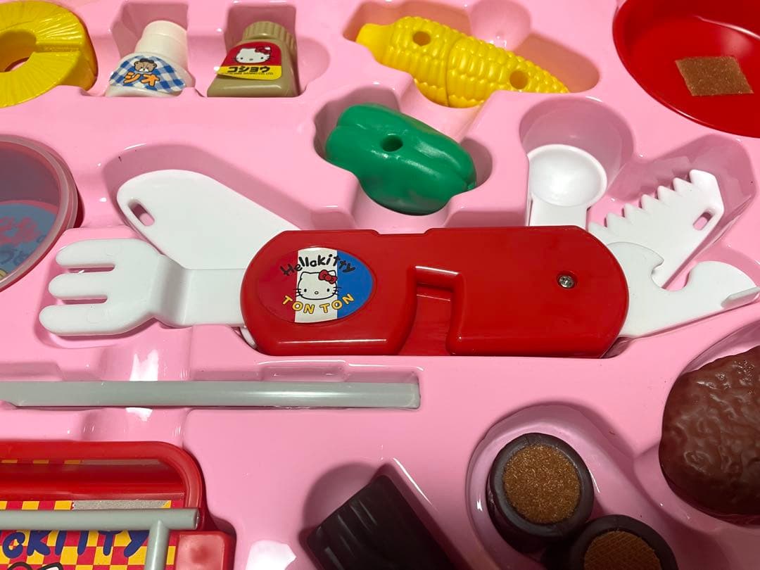 【希少•未使用】新品 昭和レトロ ハローキティ いろいろナイフでバーベキュー