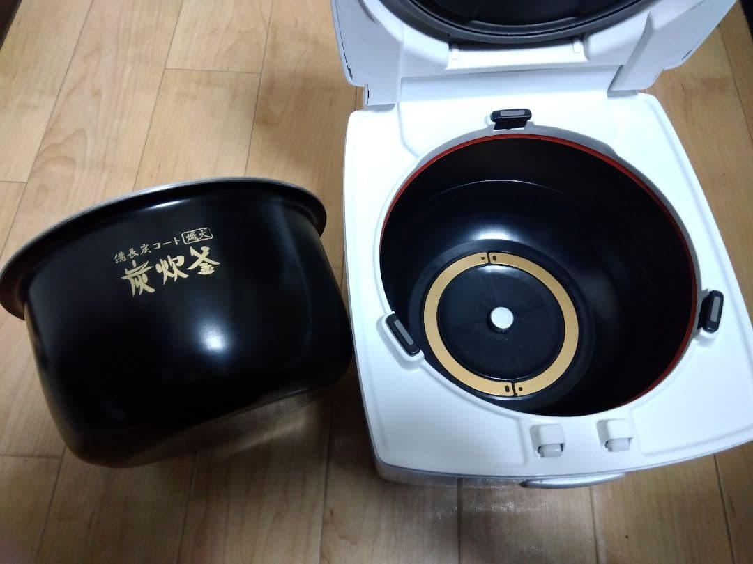 【ちゃたろう】三菱電機 炊飯器 NJ-VXD10 5.5合（2022年製）