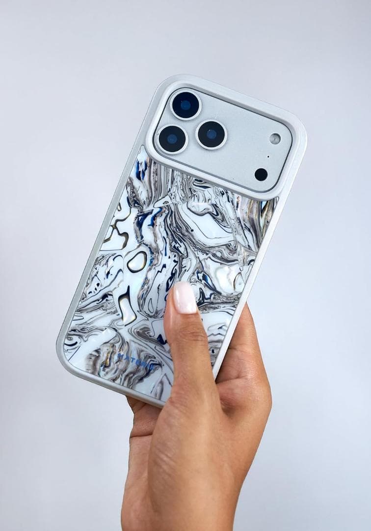 26027　MATERIK Case for iPhone 17 Pro