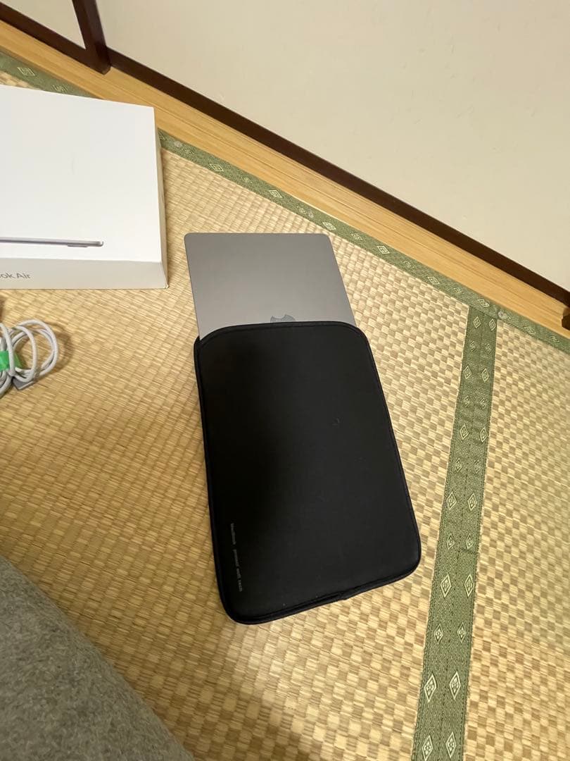 MacBook Air13インチ M2 2022 8GB 256GB US