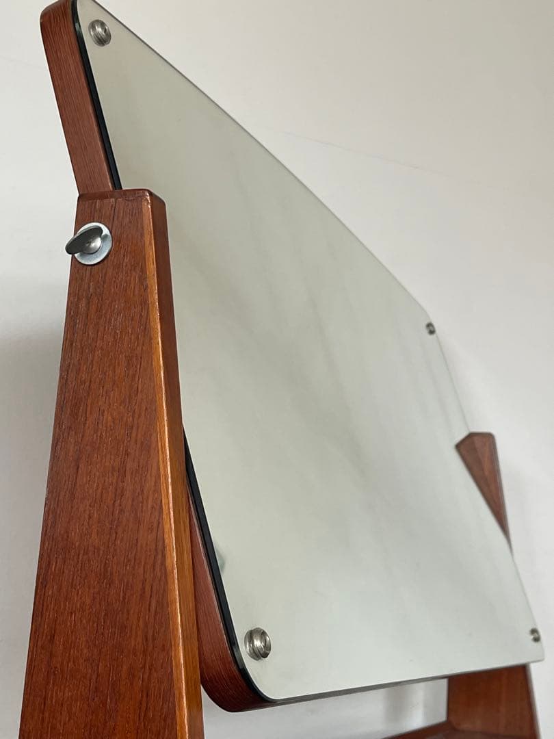 北欧 デンマーク ヴィンテージ チーク オイルフィニッシュ ドレッサー チェスト