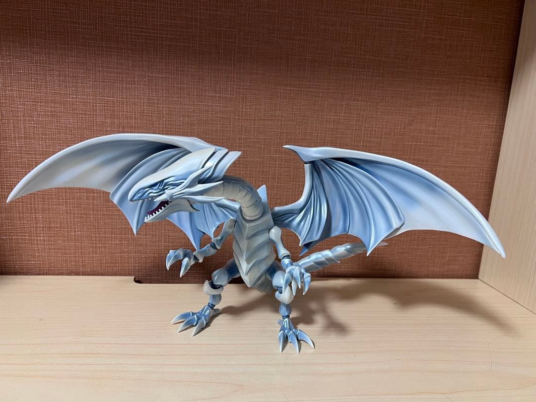 説明文要確認　S.H.MonsterArts 青眼の白龍