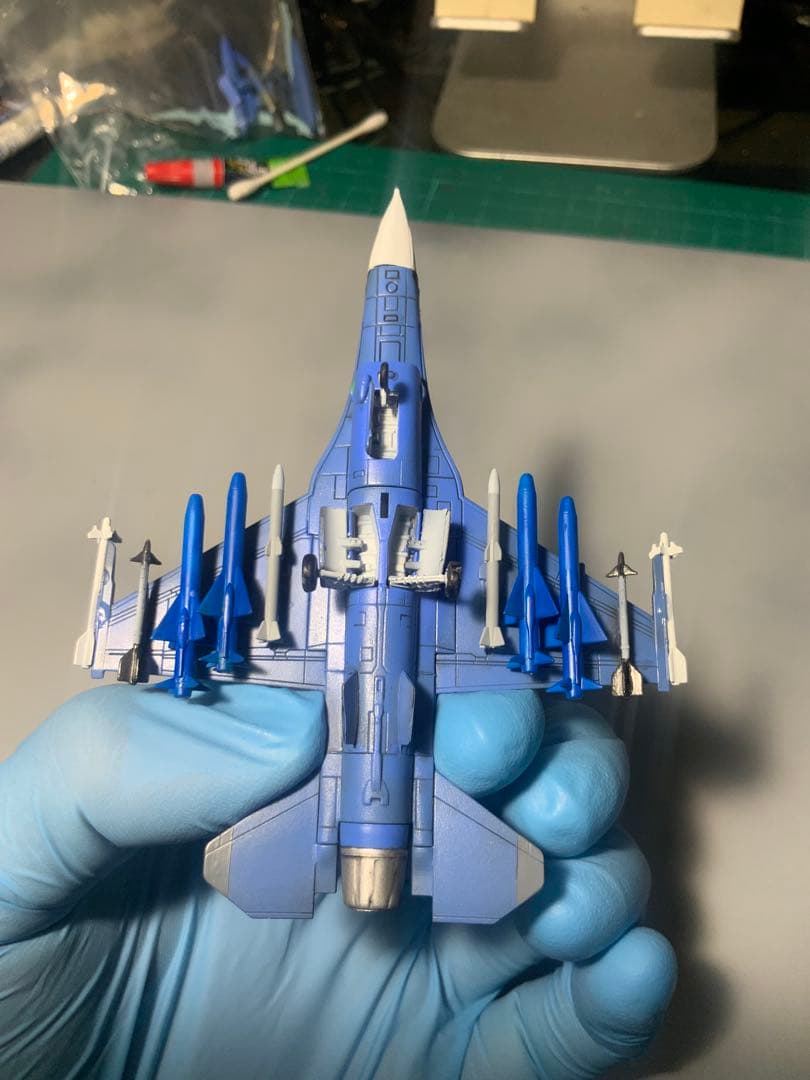 1/144スケール、プラッツF2A戦闘機オーシア空軍仕様