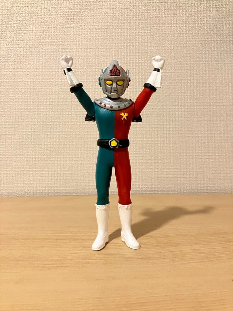 ウルトラマン 特撮 ソフビ リペイント カスタム 『アイゼンボー』