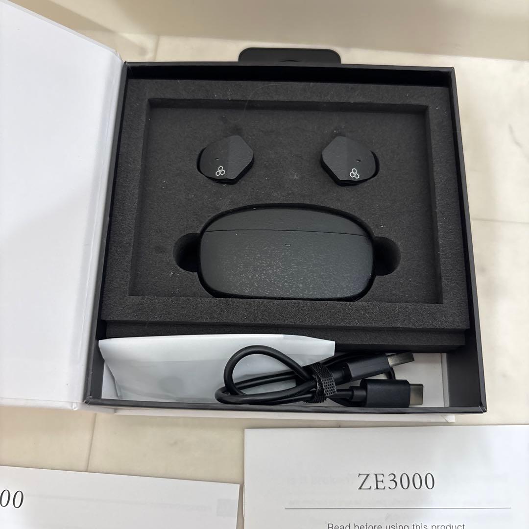 final ZE3000 ワイヤレスイヤフォン　ブラック