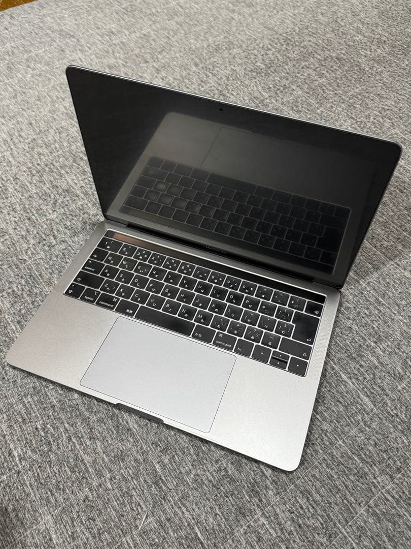 MacBook Pro 13インチ / i5 / 16GB / 256GB