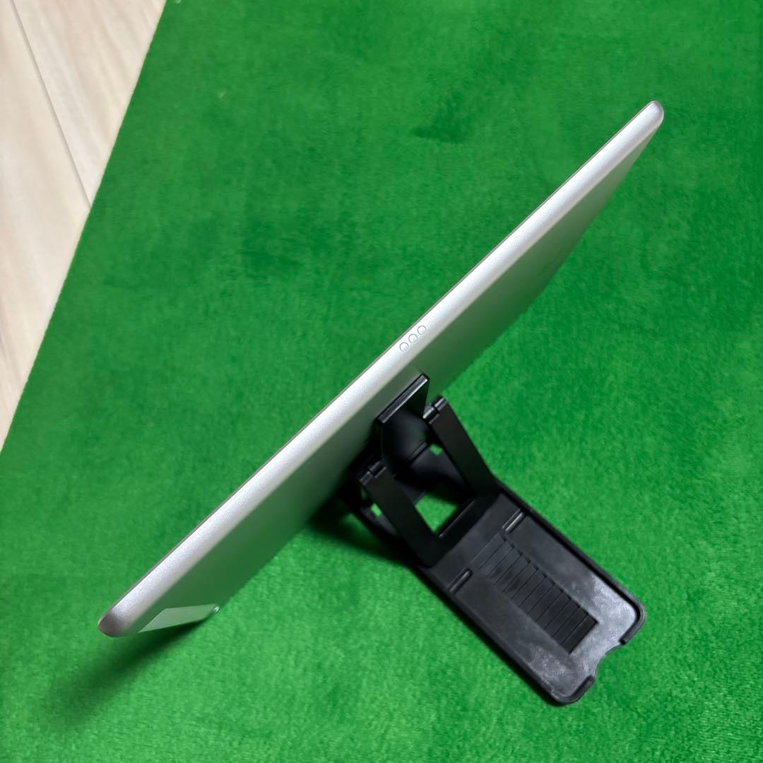 美品Apple iPad 10.2インチ ゴールドA2198