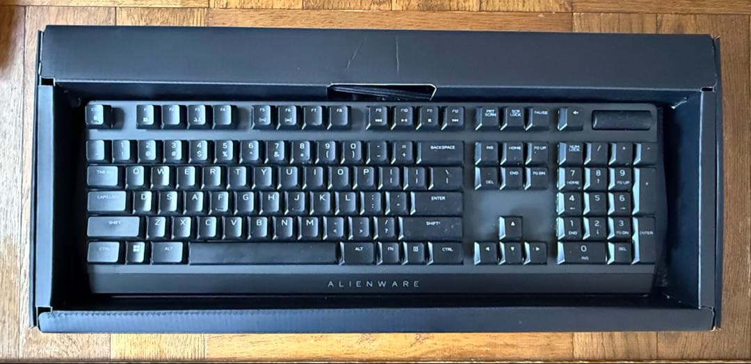 ALIENWARE ゲーミングキーボード AW510K 赤軸