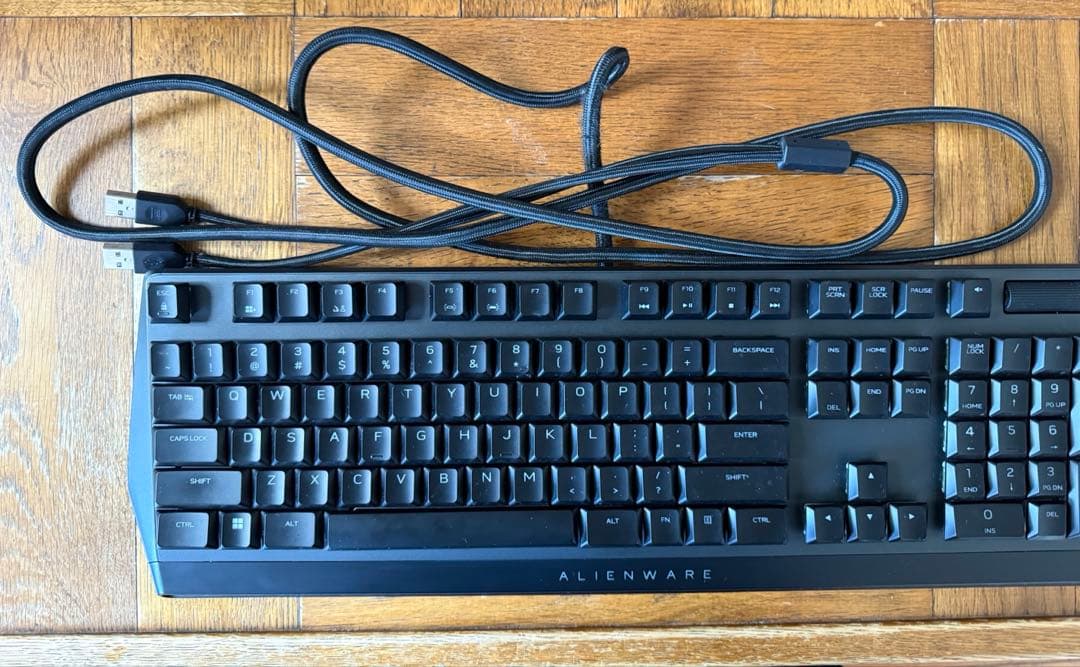 ALIENWARE ゲーミングキーボード AW510K 赤軸