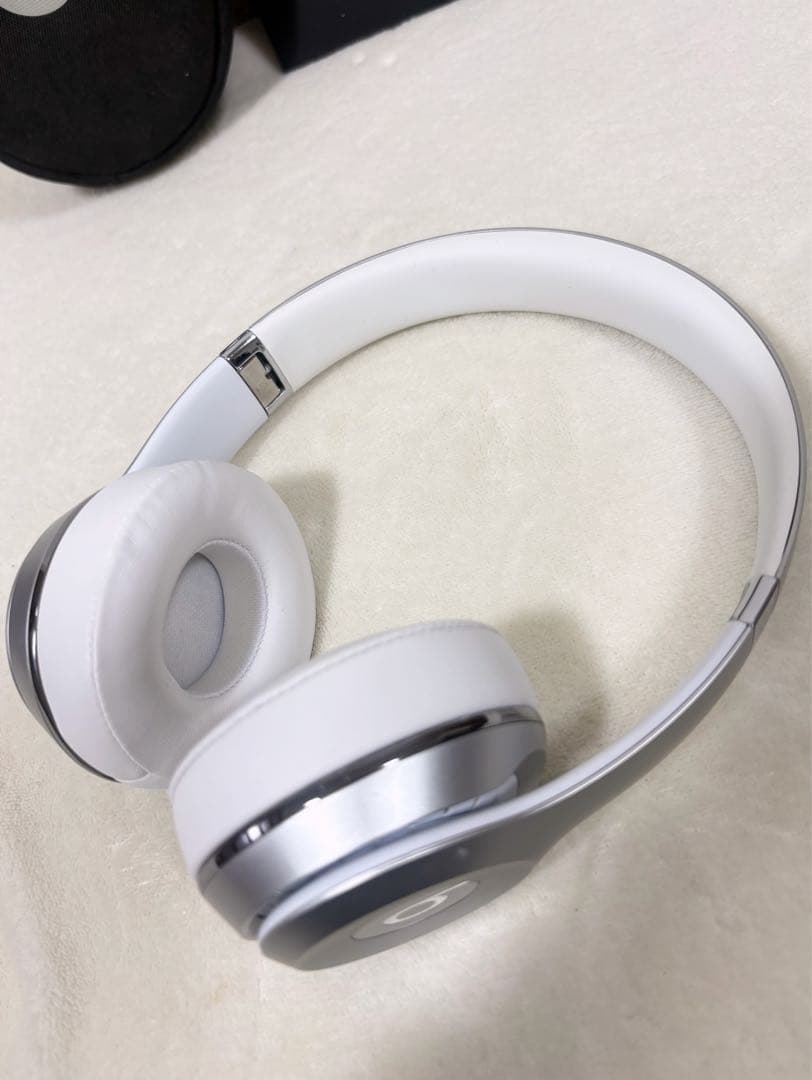 【最終価格】Beats Solo3 Wirelessワイヤレスヘッドホン