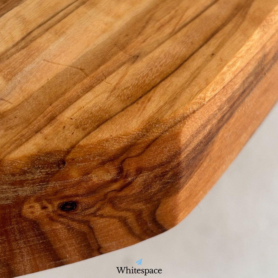 恋の溶岩流 オリーブの木 カッティングボード まな板 イタリア アルテレニョ 中