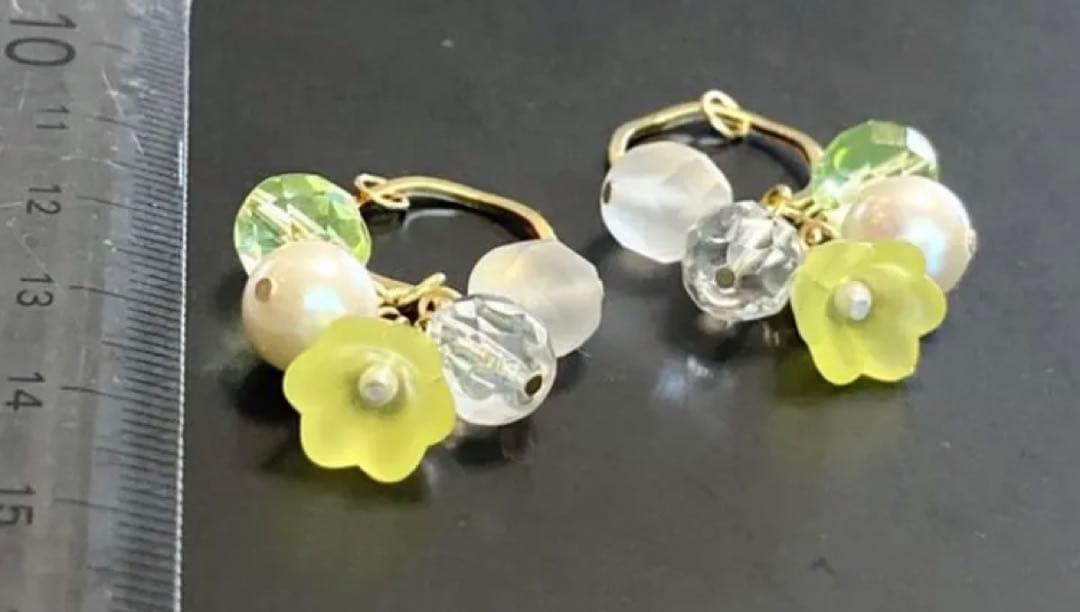 チェコビーズ　キャンディビーズなど　チャーム　ハンドメイド　568
