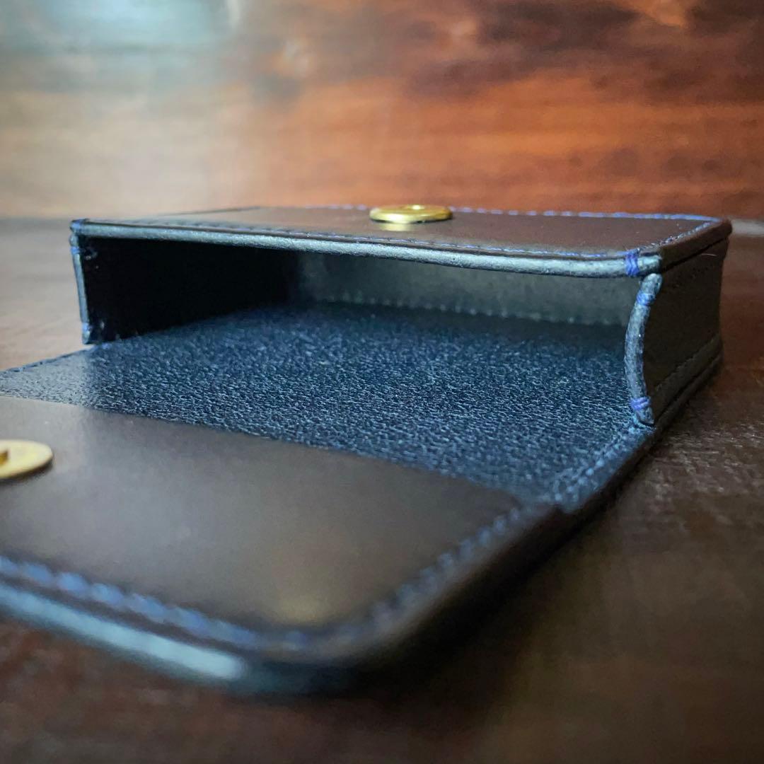 レザーカードケース（ネイビー／自立型）