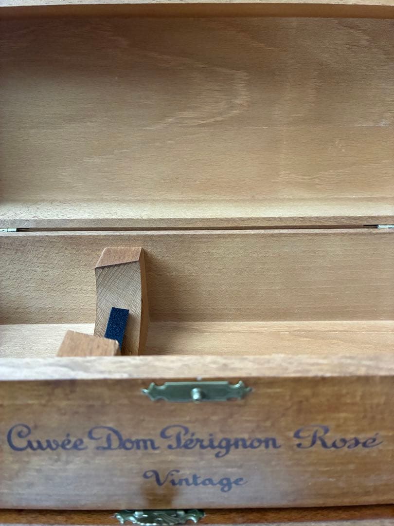 貴重　ロゼ　1988年　ドンペリニョン　空箱3点　外木箱1ドンペリ