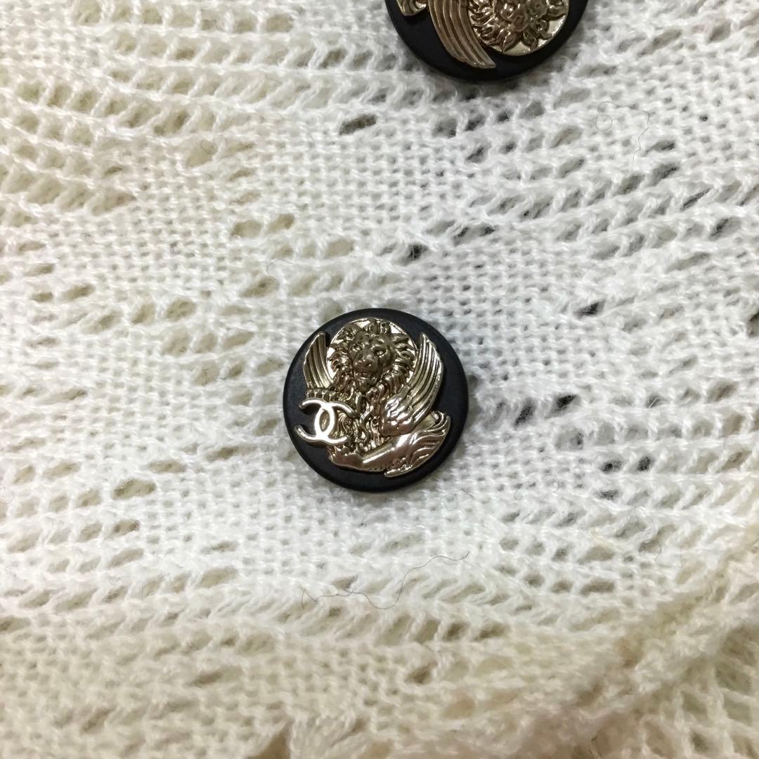 ♡シャネル　カーディガンジャケットのボタン二つです♡