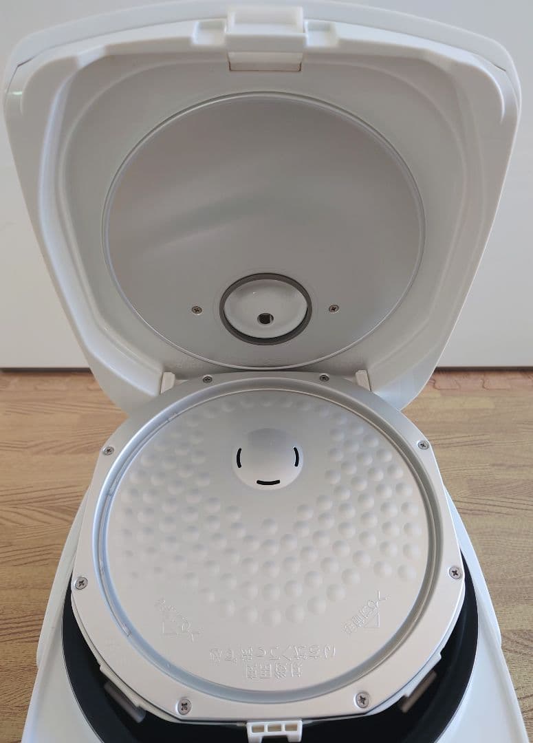 象印 IH炊飯器 NP-KB10 ホワイト