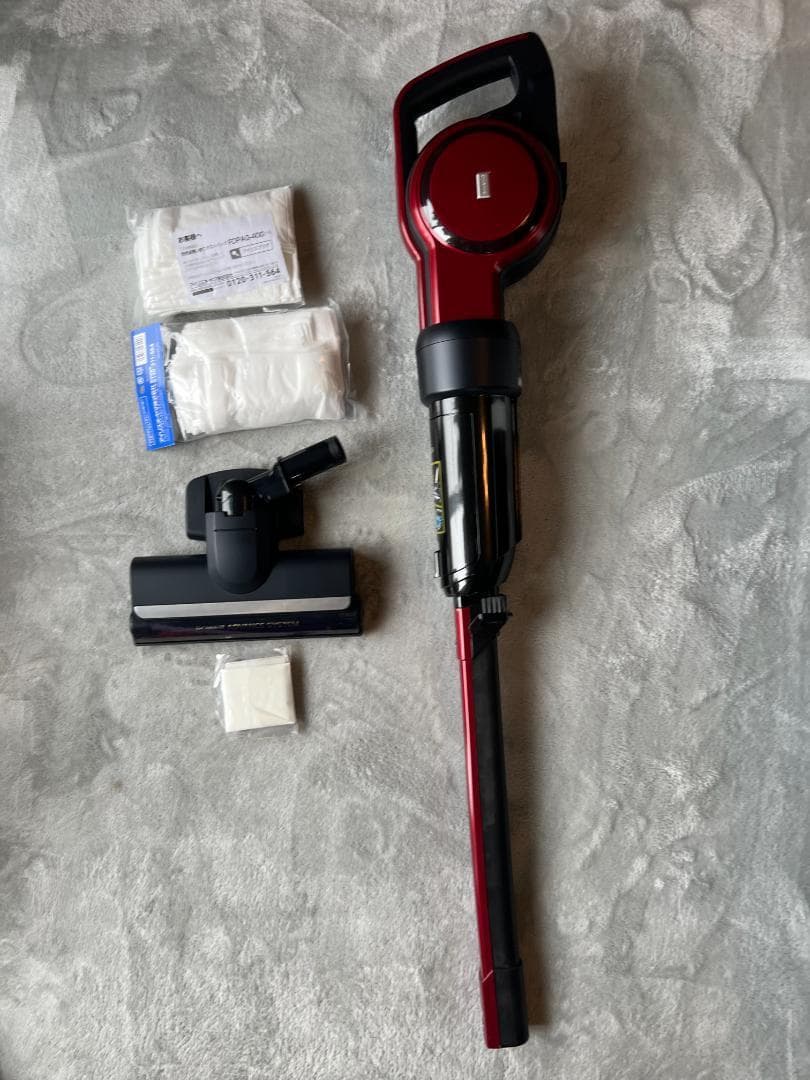 新品　スティック型掃除機　IRIS IC-CSP5 レッド 紙パック付