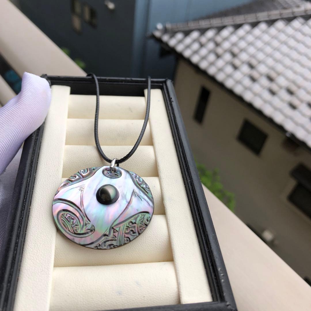 オリジナルデザイン　彫刻黒蝶シェル　黒蝶真珠　タヒチパール　ネックレス