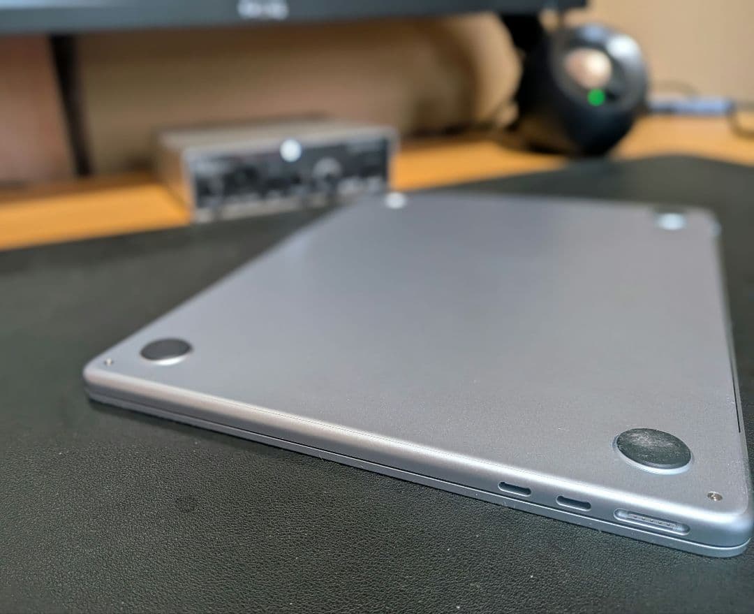 MacBook Air M4 スカイブルー（ バッテリー100% 充電12回）